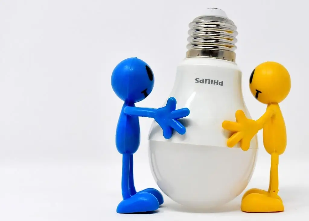 Halogen Ban: The Best Way To Switch To LED Bulbs